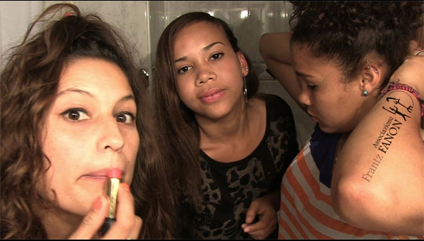 Identità inquiete. Pandillas, appartenenze e desiderio fra i giovani latinos